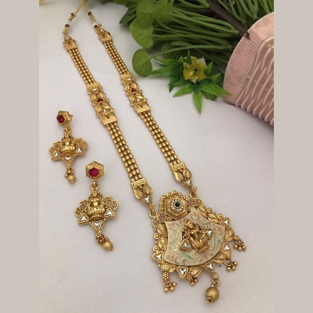 Lakshmi polki kundan gold look set