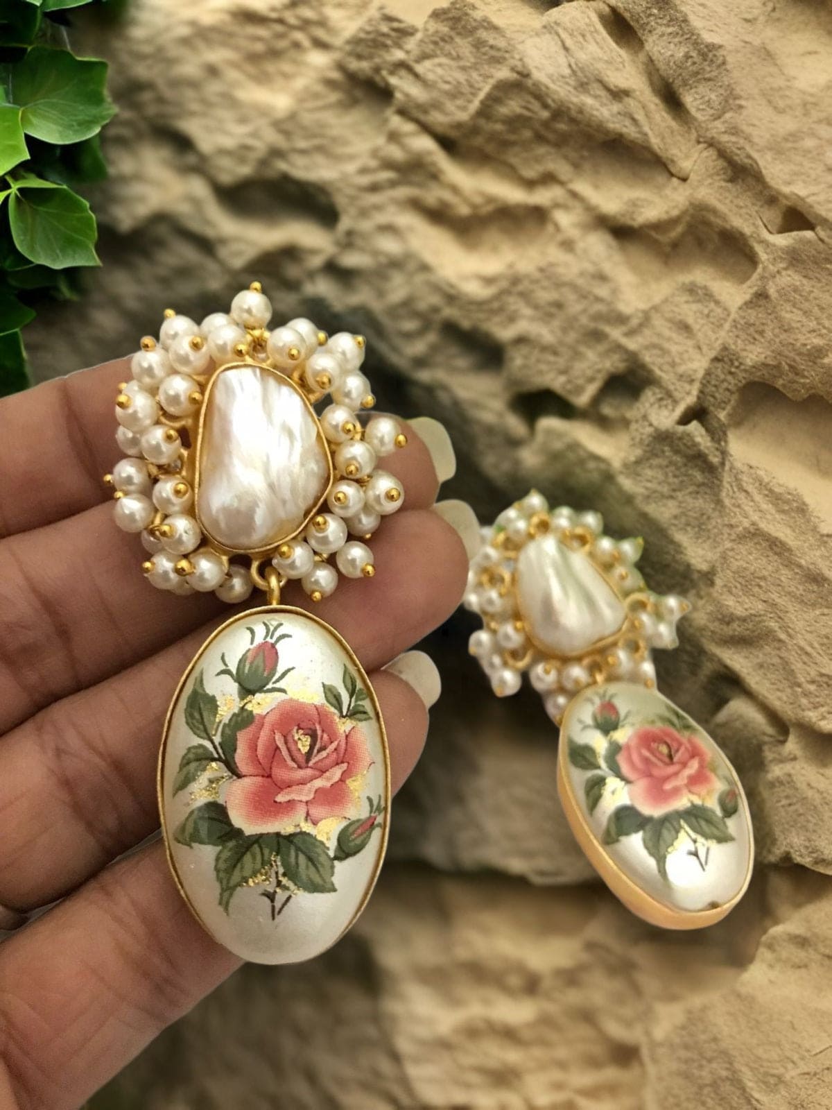 Sargun real pearl earrings