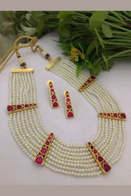 Nirvaya kundan set