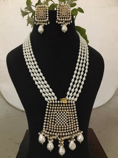 Saranya real pearl set