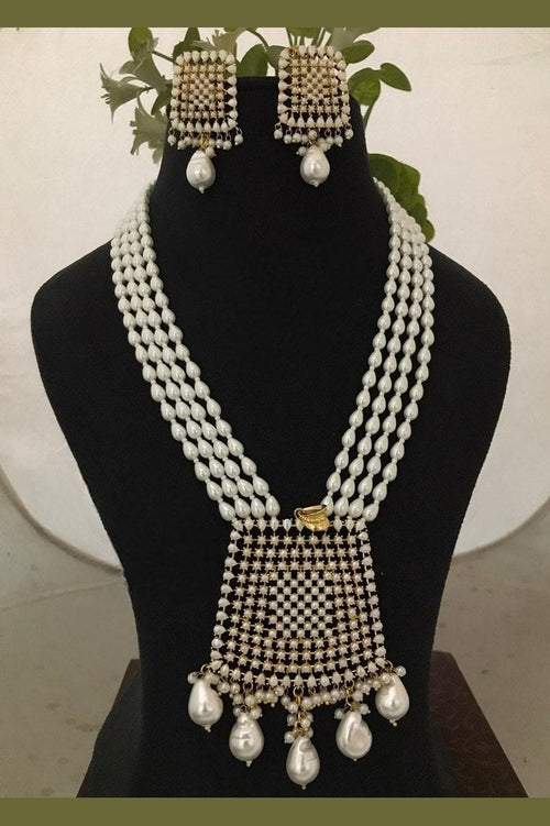 Saranya real pearl set