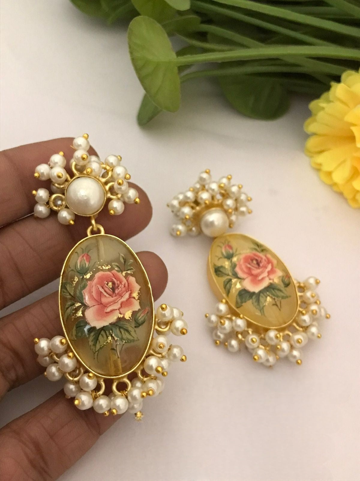 Azalea real pearl earrings