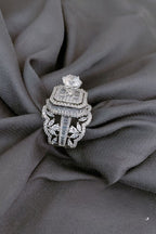 Queen diamond look Ring