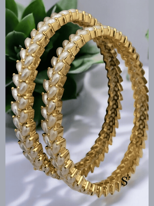 Aashrita real pearl bangles