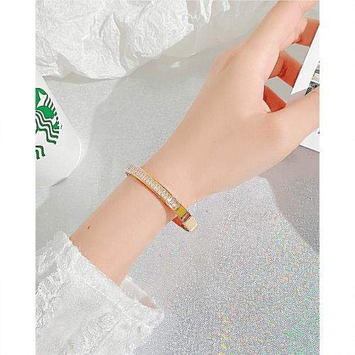 Aganya kreation Zinnia Bracelet 18k Gold Plated Stainless Steel Tarnish Free Waterproof Female Jewellery