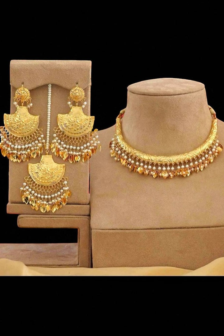 Ajuni Set