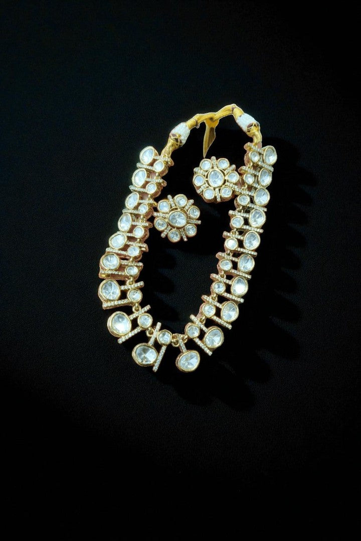 Apaara polki kundan set