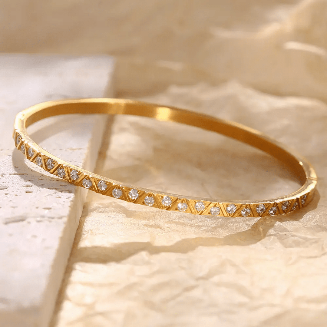 B-104 – 18k Gold Plated Stainless Steel Tarnish Free Waterproof Female Jewellery