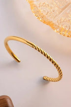B-111– 18k Gold Plated Stainless Steel Tarnish Free Waterproof Female bracelet