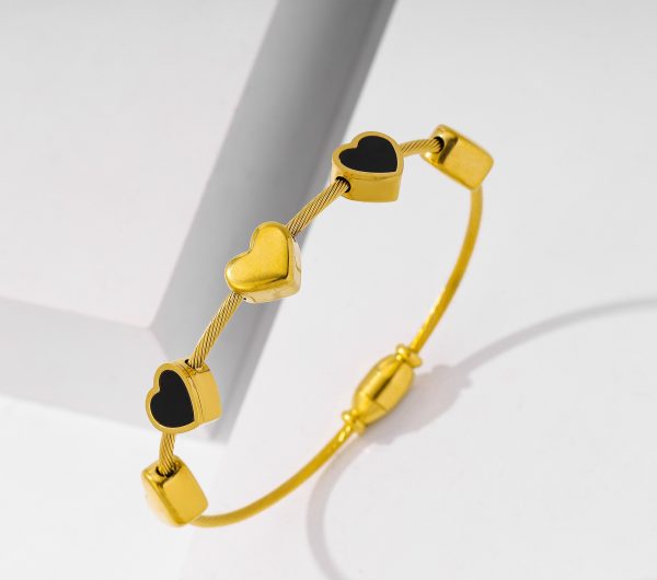 B-113 – 18k Gold Plated Stainless Steel Tarnish Free Waterproof Female Jewellery