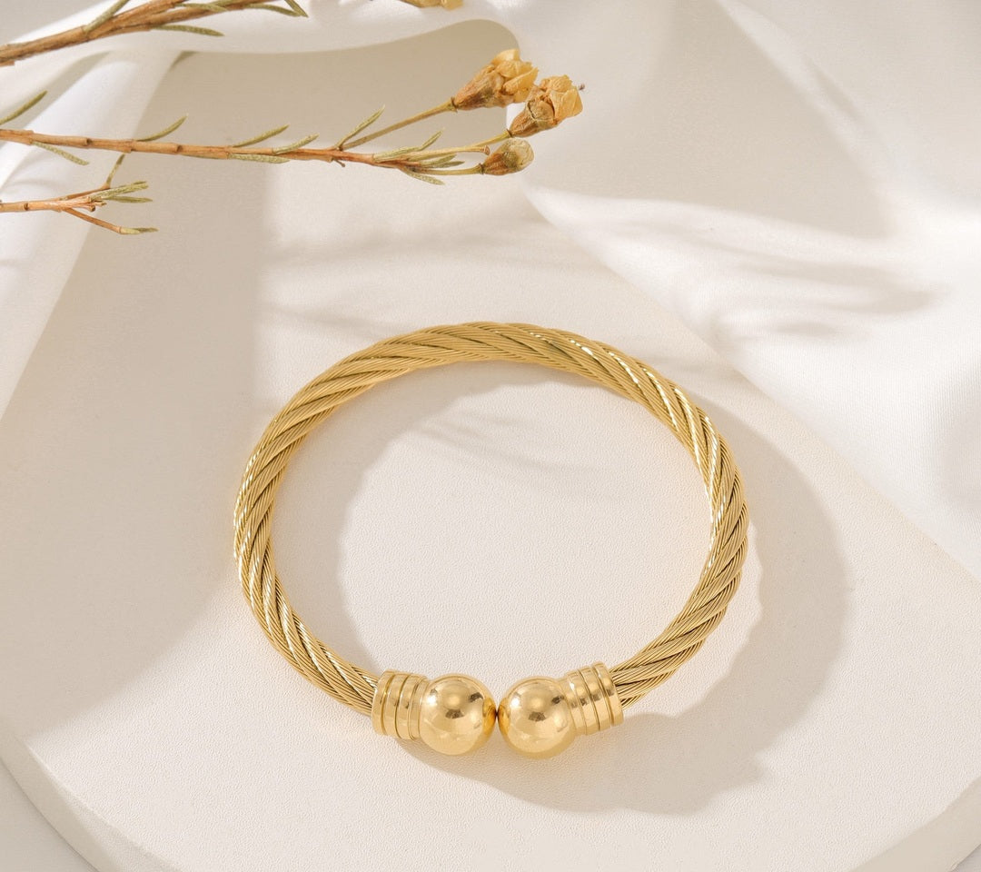 B-125 – 18k Gold Plated Stainless Steel Tarnish Free Waterproof Female Jewellery