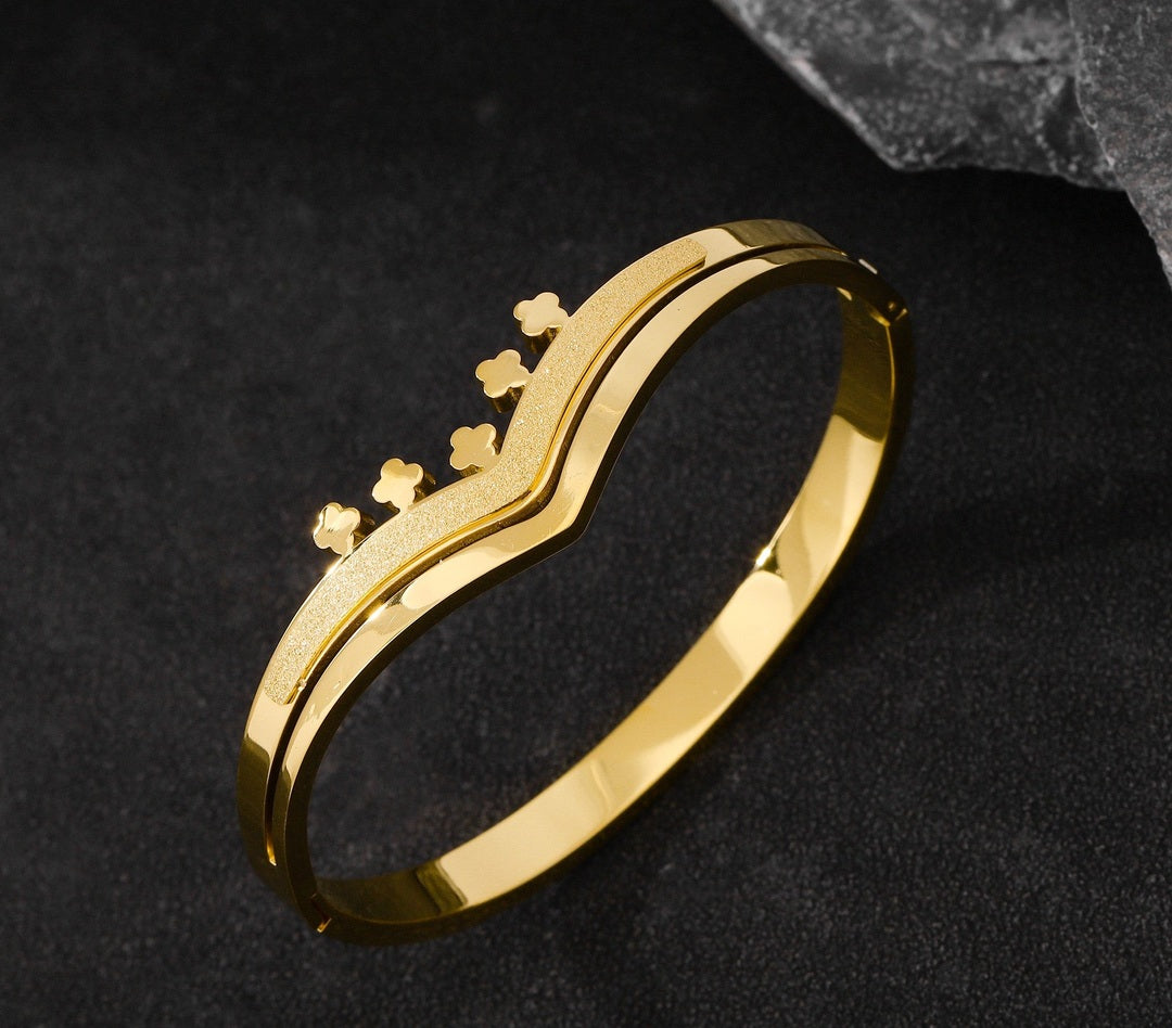 B-153 – 18k Gold Plated Stainless Steel Tarnish Free Waterproof Female Jewellery