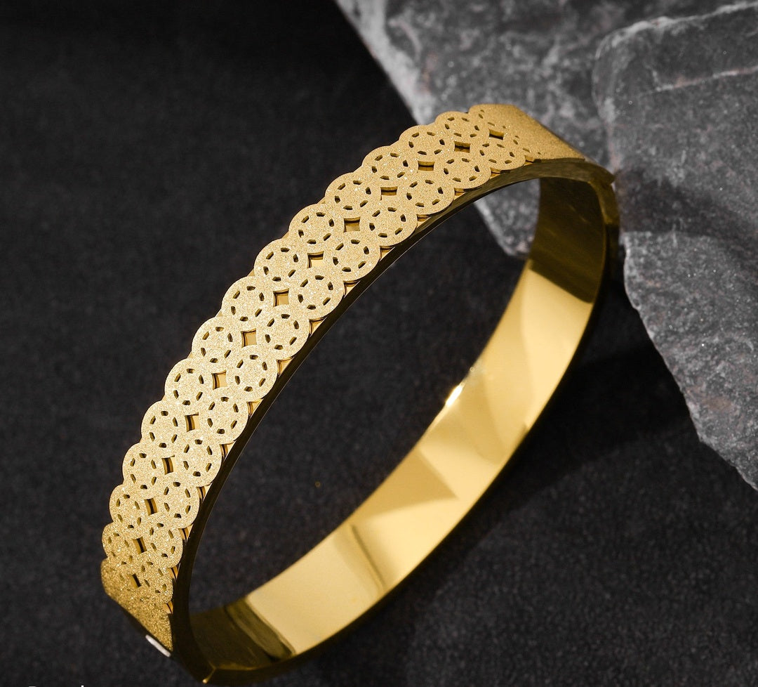 B-159 – 18k Gold Plated Stainless Steel Tarnish Free Waterproof Female Jewellery