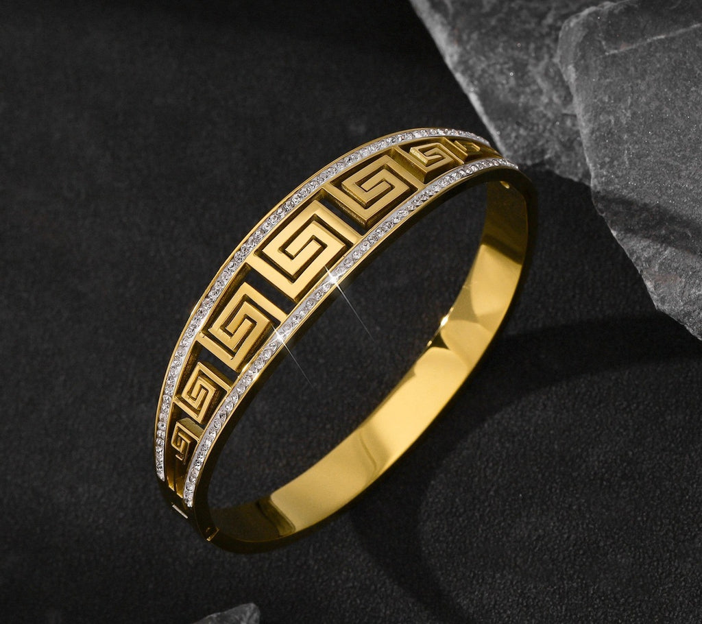 B-161 – 18k Gold Plated Stainless Steel Tarnish Free Waterproof Female Jewellery