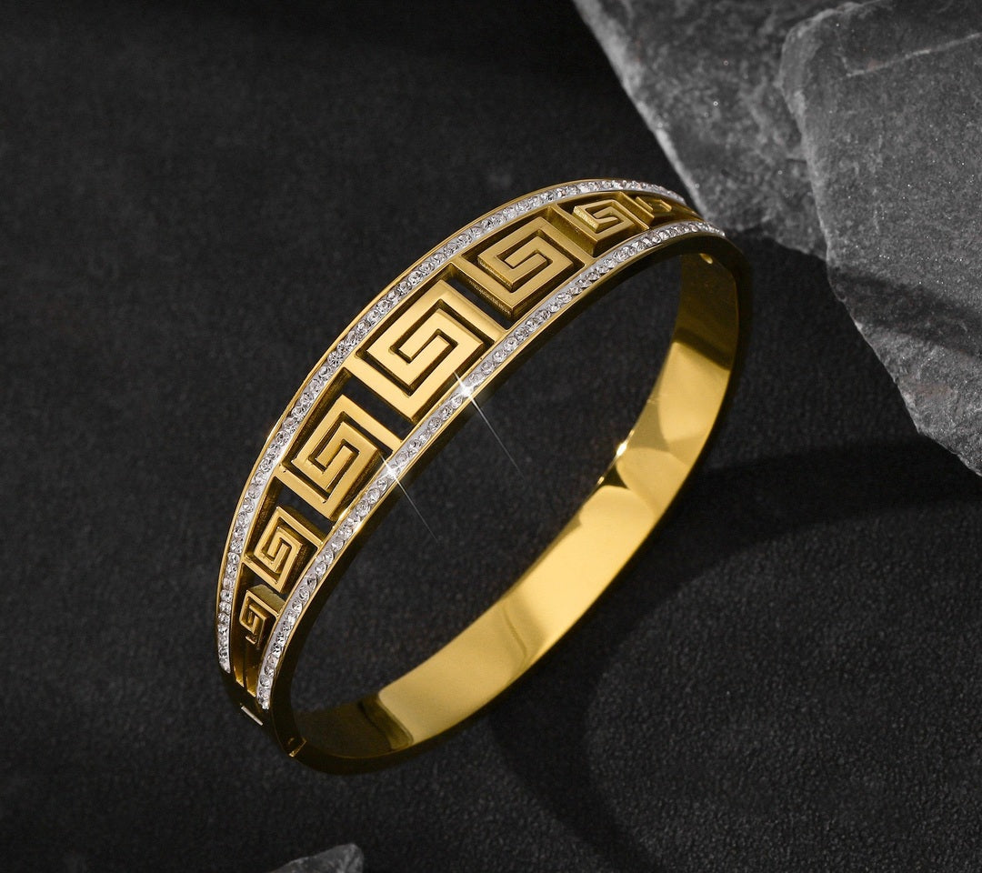 B-161 – 18k Gold Plated Stainless Steel Tarnish Free Waterproof Female Jewellery
