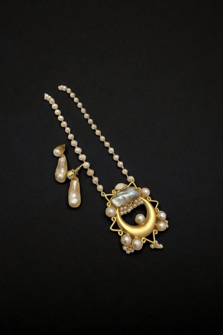 Bandhura real pearl set