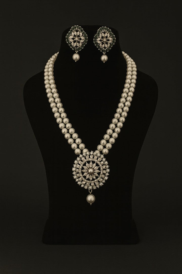 Bindiya real pearl set