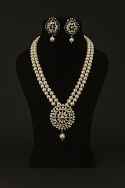 Bindiya real pearl set