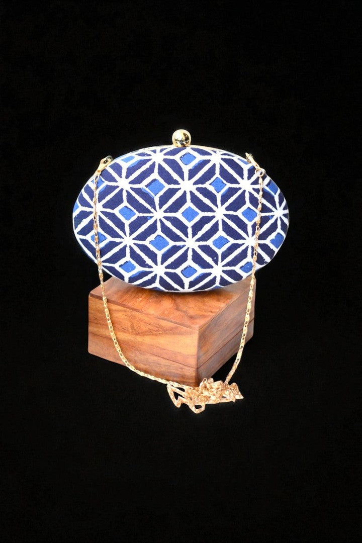 Diamond Clutch