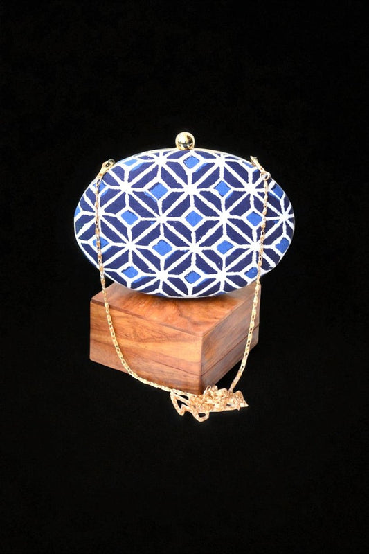 Diamond Clutch
