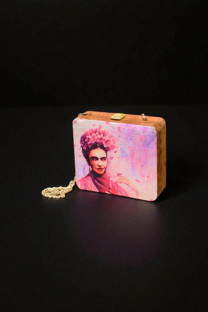 Diva Clutch
