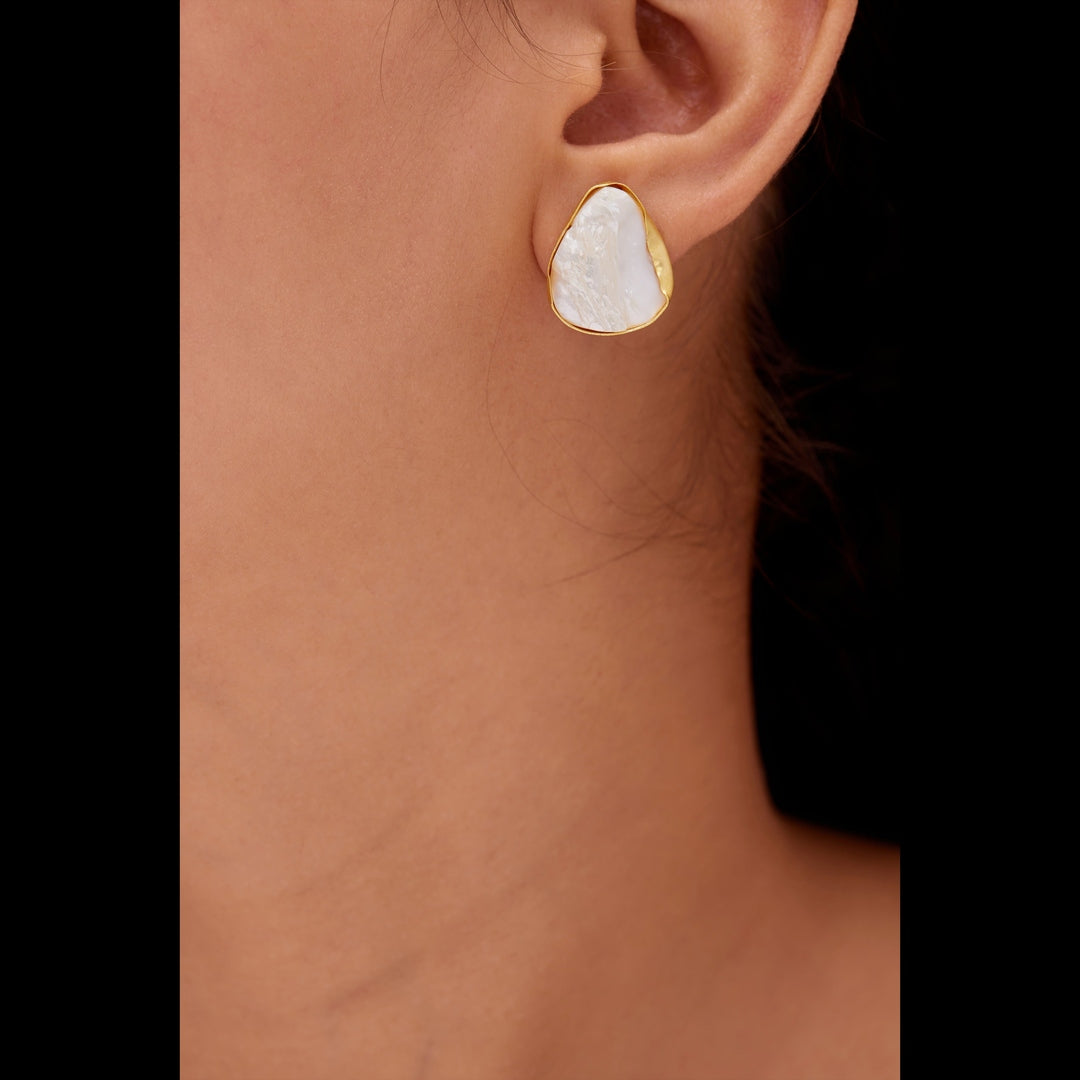 Sundari real pearl set