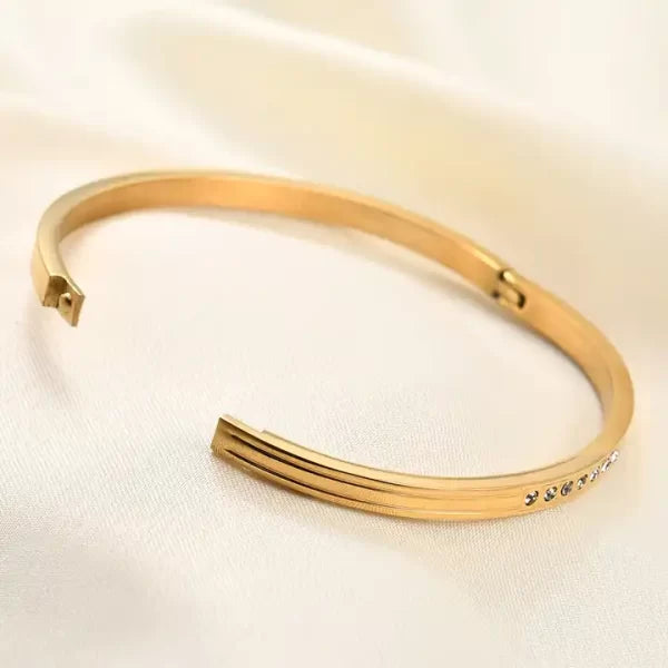 B-55 – 18k Gold Plated Stainless Steel Tarnish Free Waterproof Female Jewellery