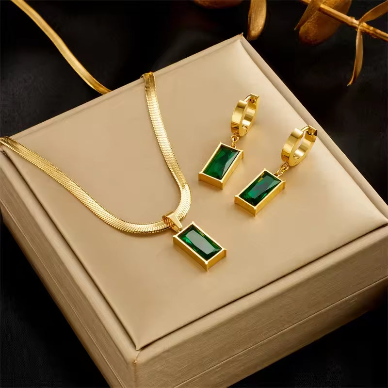 JS-14 – 18k Gold Plated Stainless Steel Tarnish Free Waterproof Female Jewellery