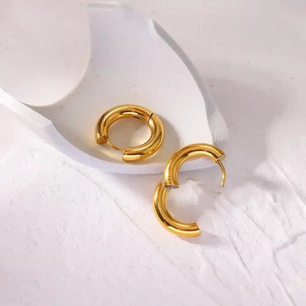 ES-255 – 18k Gold Plated Stainless Steel Tarnish Free Waterproof Female Jewellery