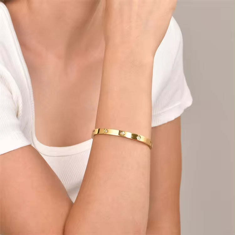 B-75 – 18k Gold Plated Stainless Steel Tarnish Free Waterproof Female Jewellery