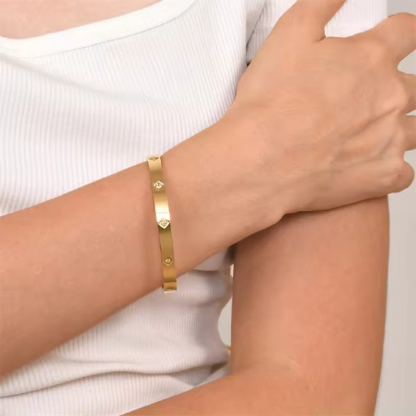 B-75 – 18k Gold Plated Stainless Steel Tarnish Free Waterproof Female Jewellery