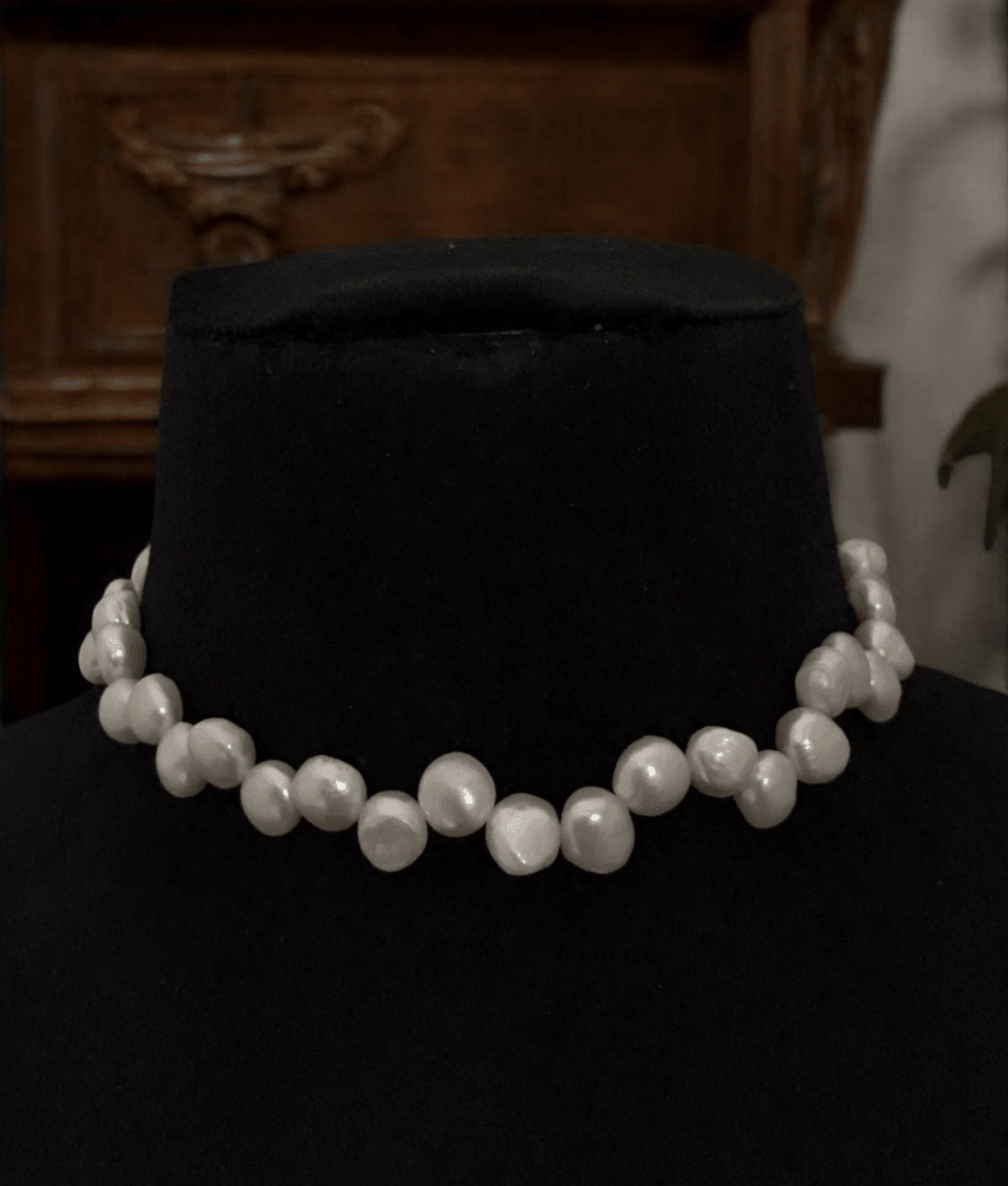 Real pearl Blakely choker