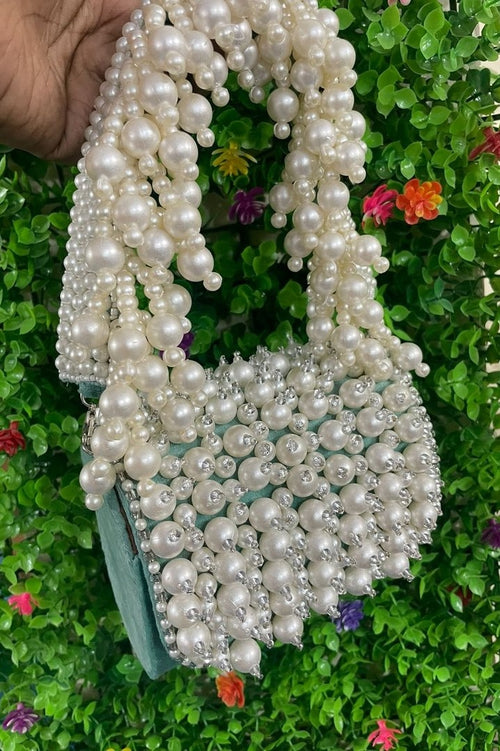 Pearl clutch