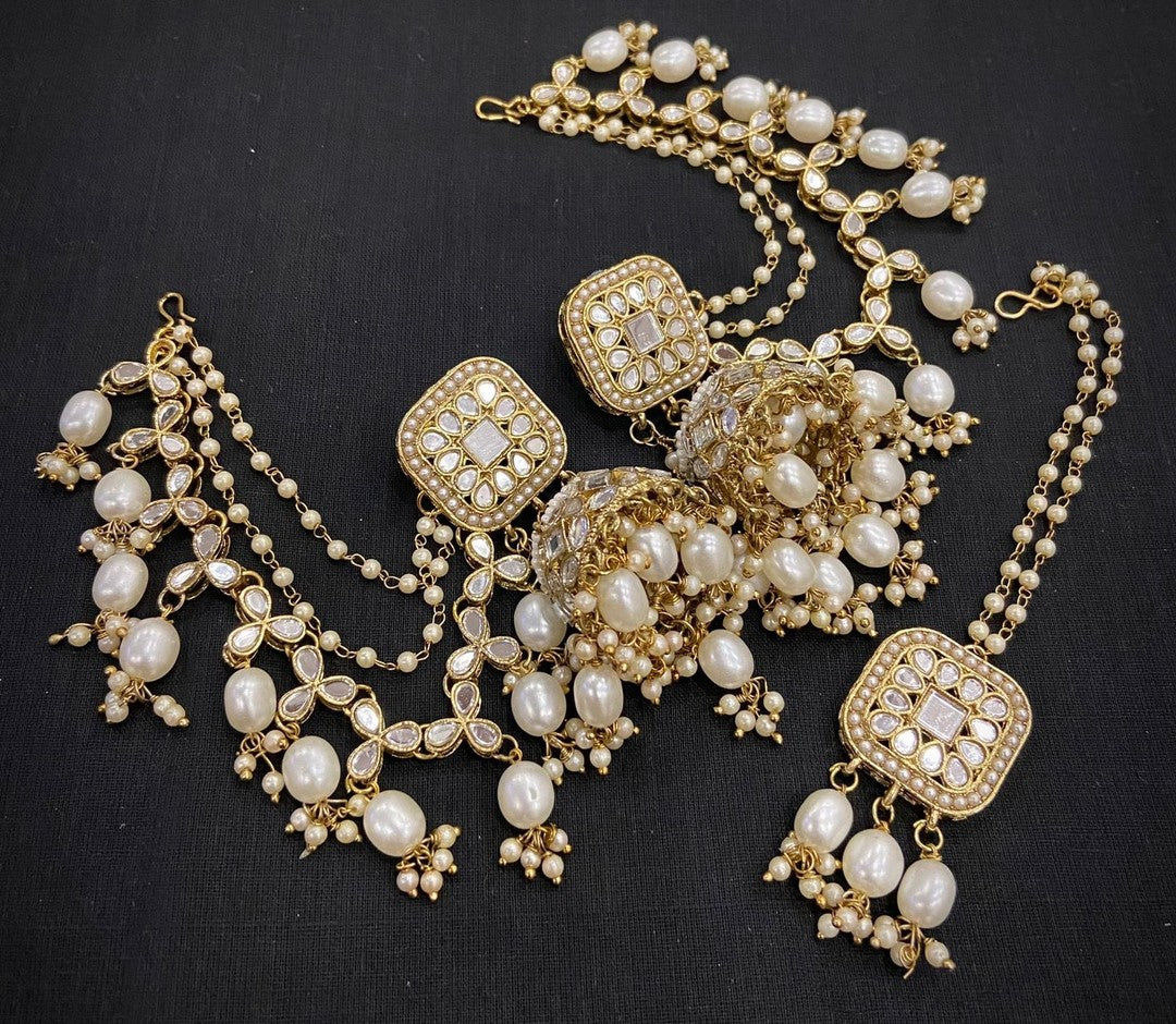 Vidhi Earrings