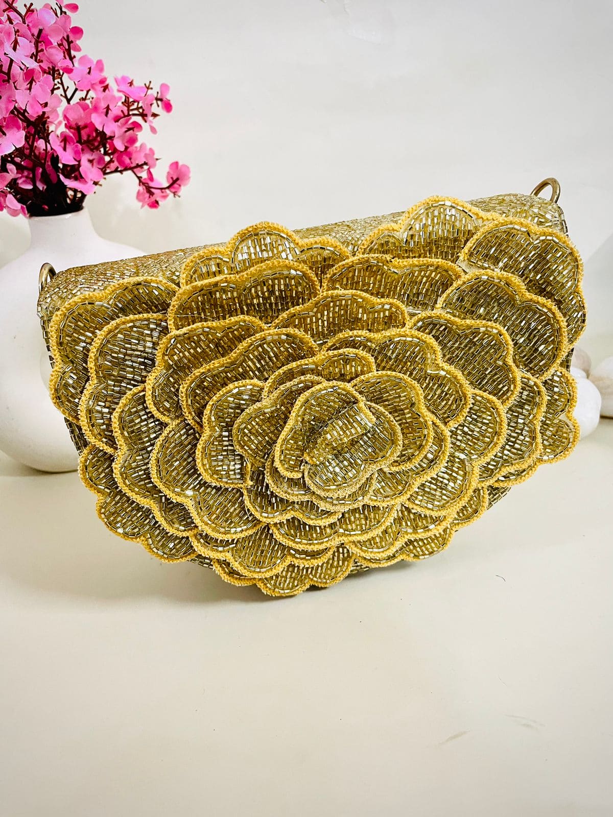 Rosette clutch