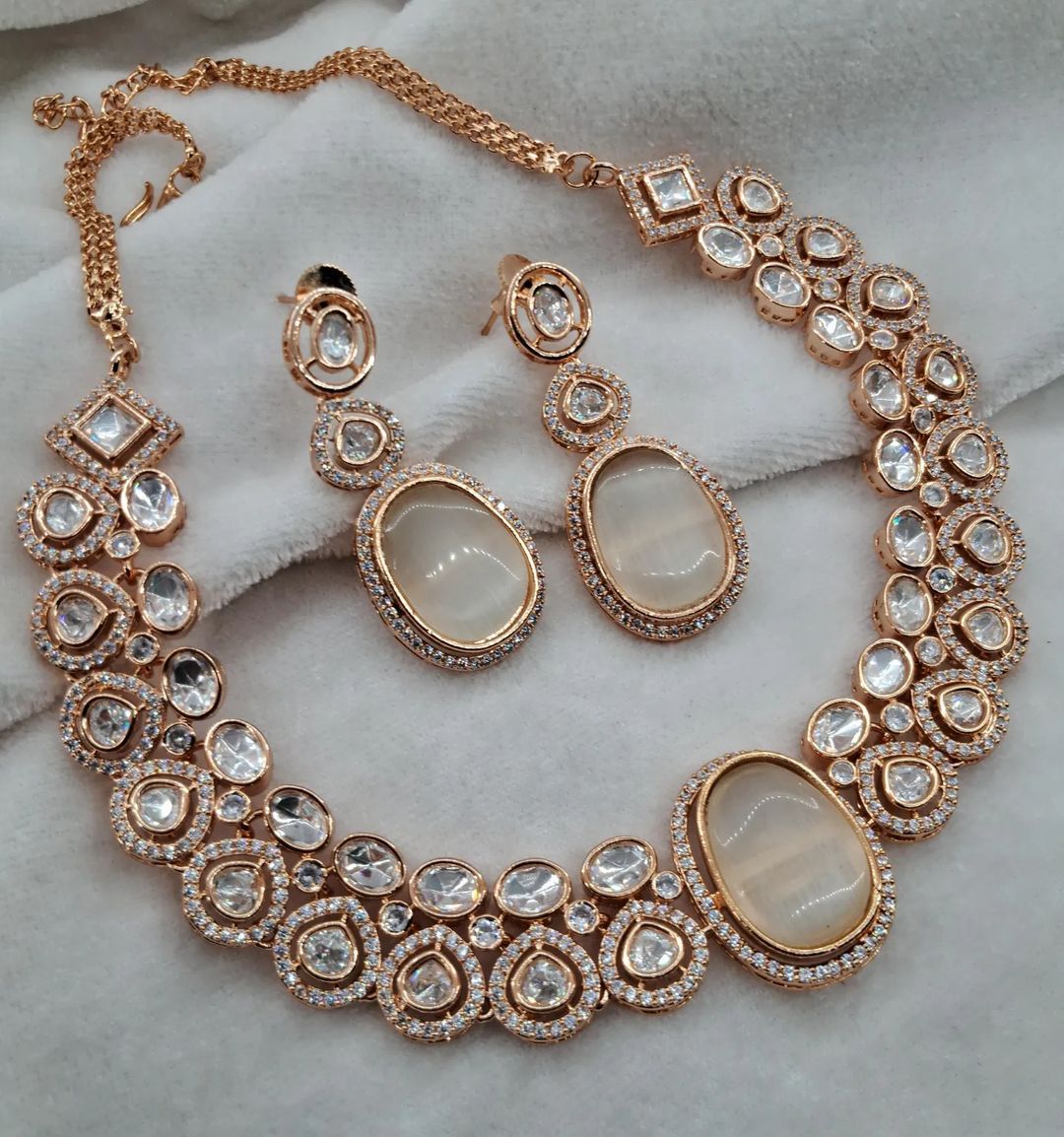 Changeable polki kundan "Mrigha" set