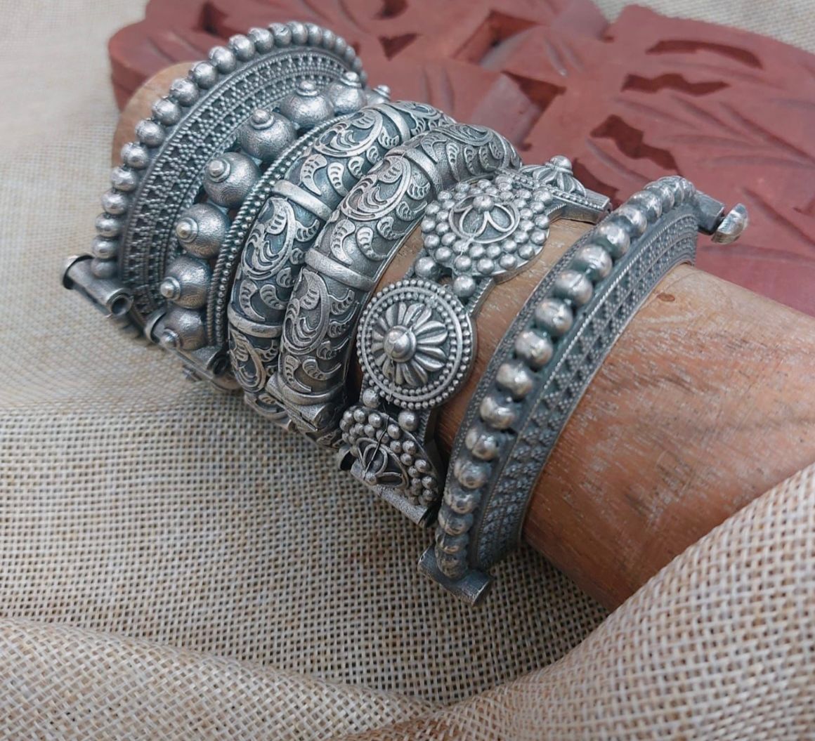 Vriksha bangle set