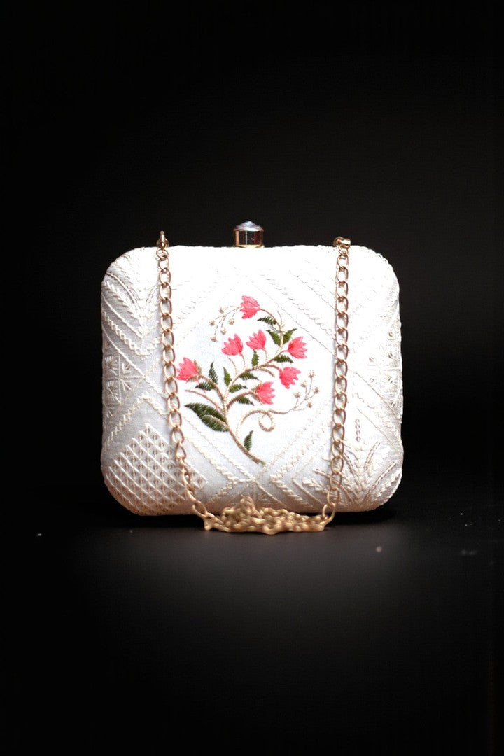 Kyra Clutch