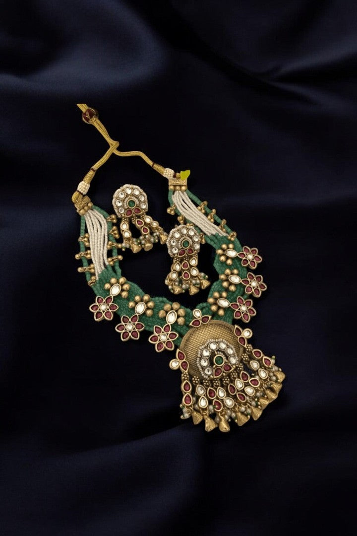 Mrunal polki kundan sets