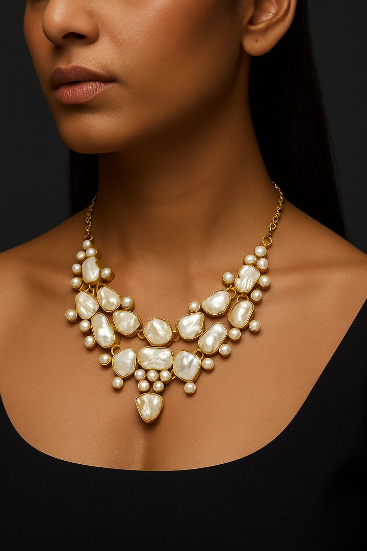 Parthivi real pearl set