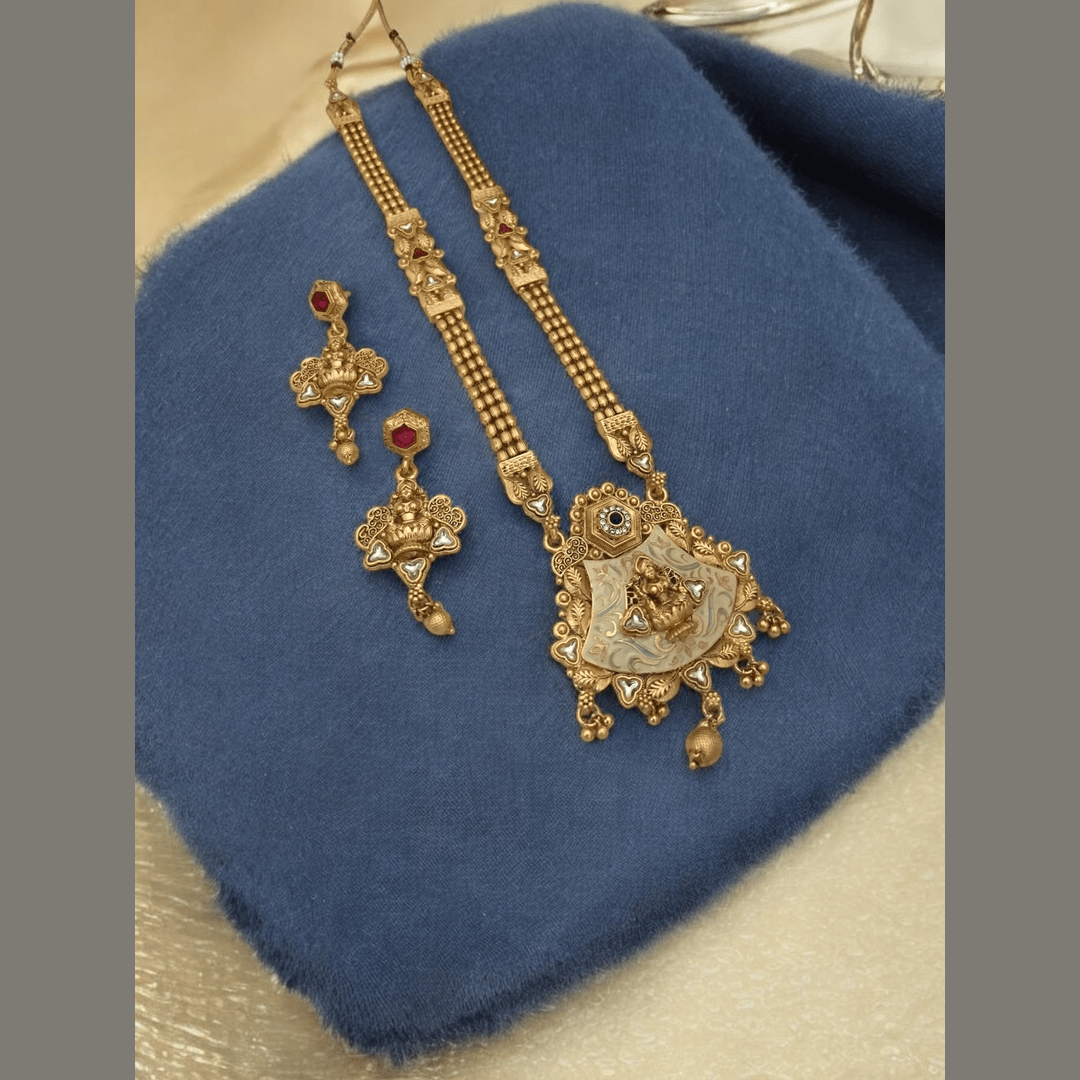 Lakshmi polki kundan gold look set