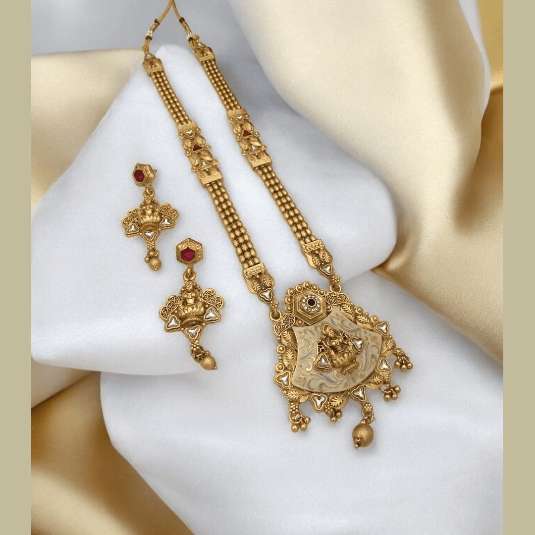 Lakshmi polki kundan gold look set