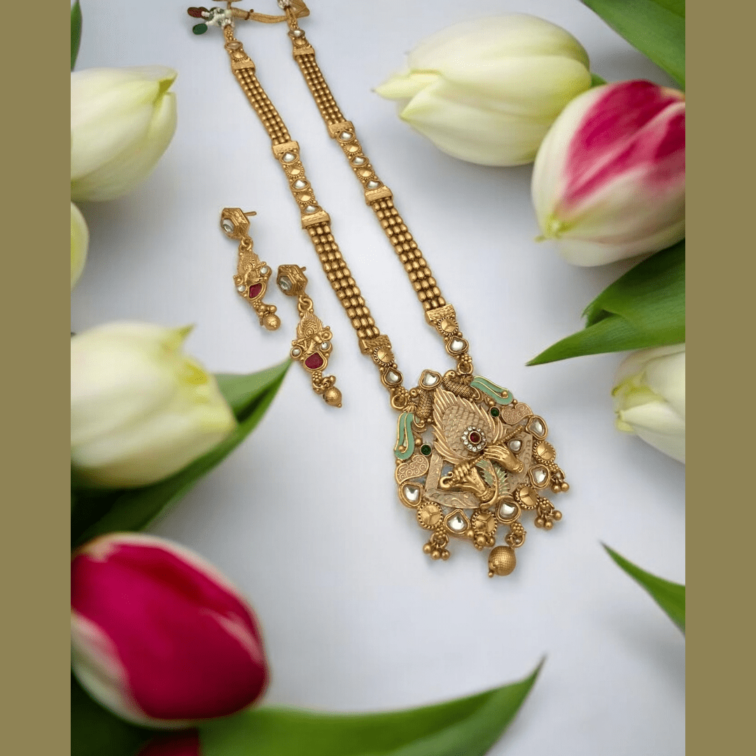 Murli gold look polki set