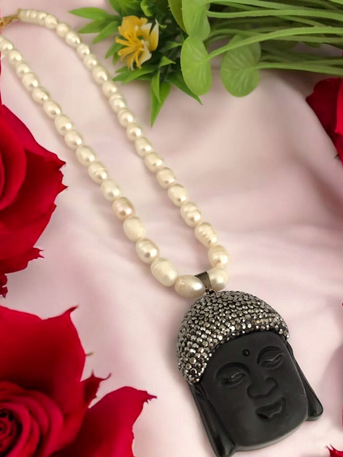 Budha real pearl set