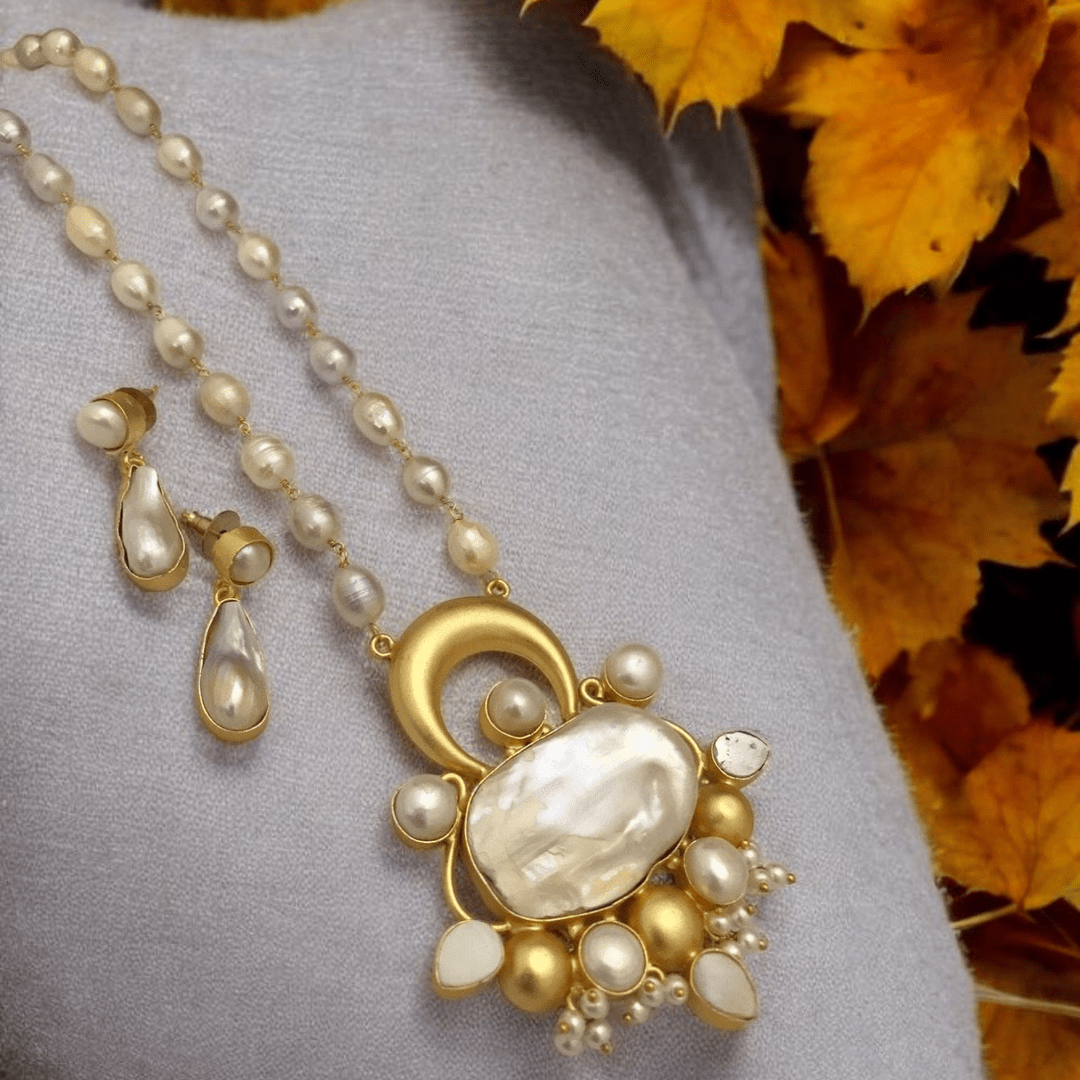 Abhidha Real pearls Set