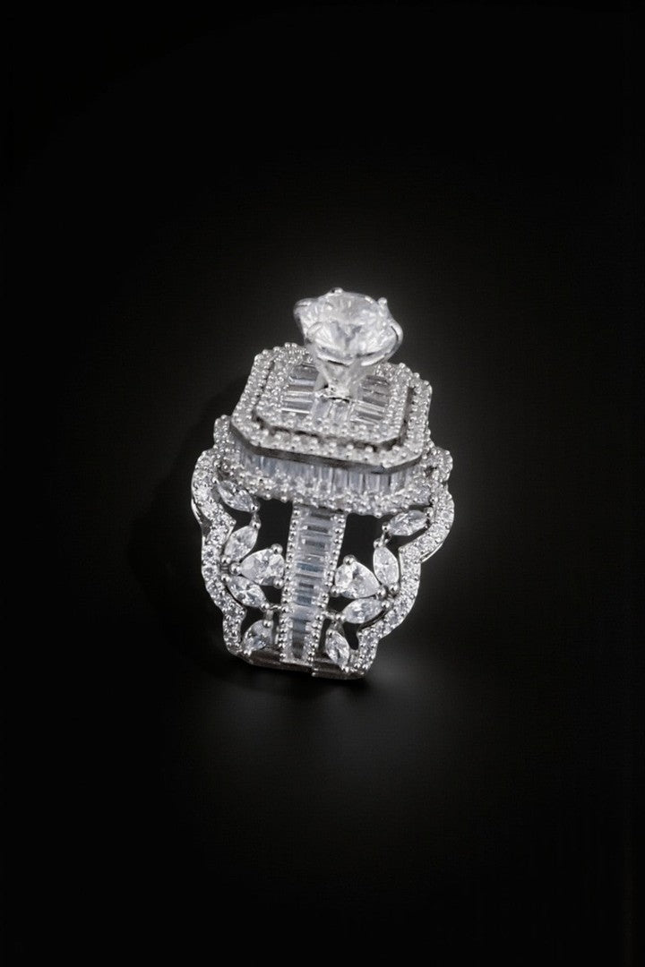 Queen diamond look Ring