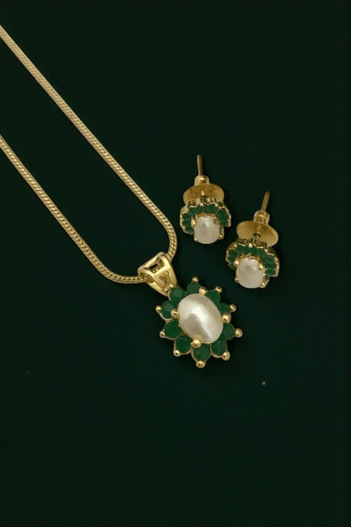 Real pearl Sanskruti sleek pendant set