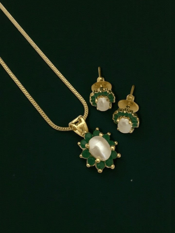 Real pearl Sanskruti sleek pendant set