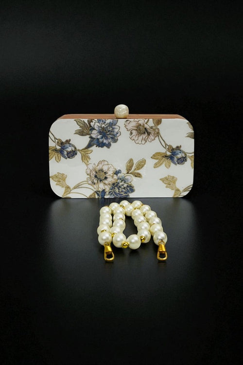 Sabia printed wooden clutch