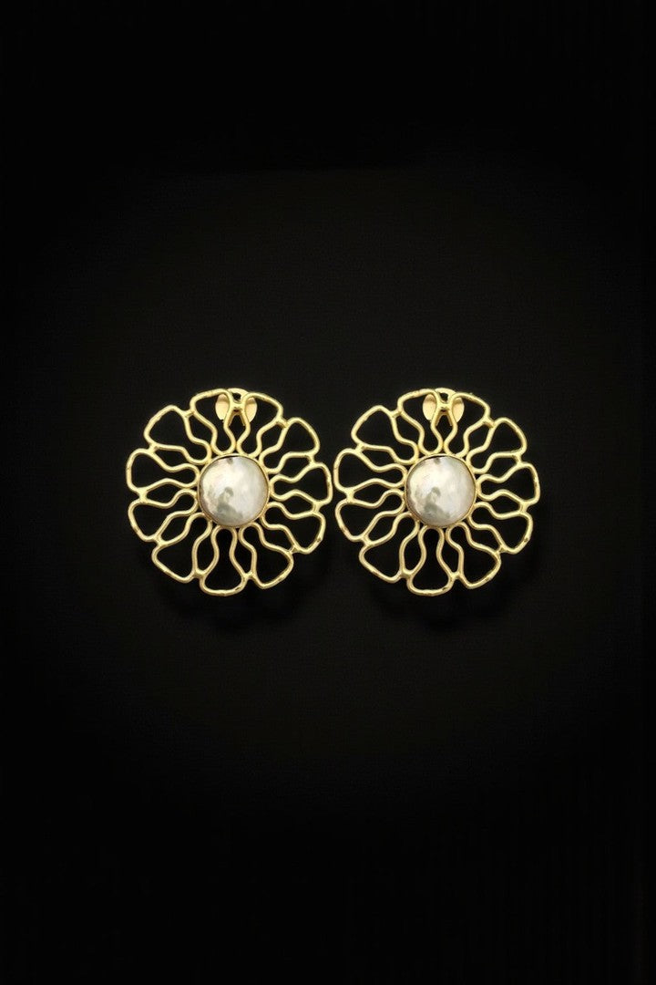 Spring real pearl earrings